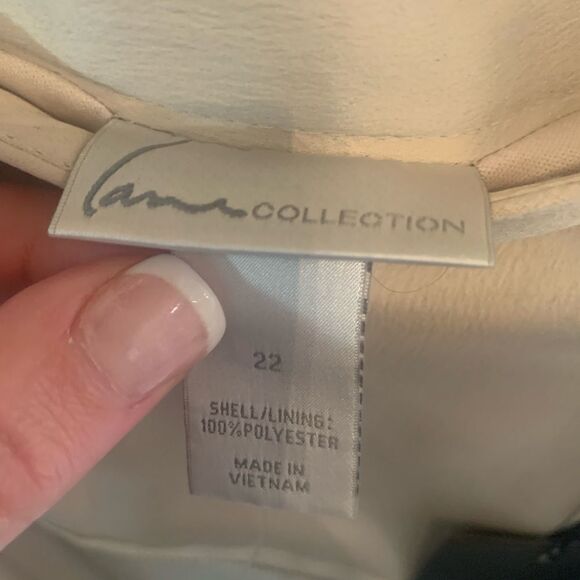 NWT Lane Collection Tan Skirt with Zipper Accent 22 - Picture 3 of 5